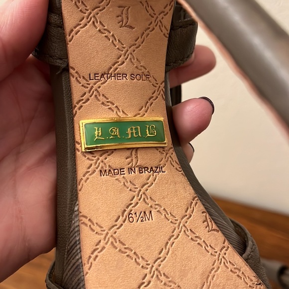 L.A.M.B. Veena Gray Platform Sandals with Flower - Picture 7 of 16